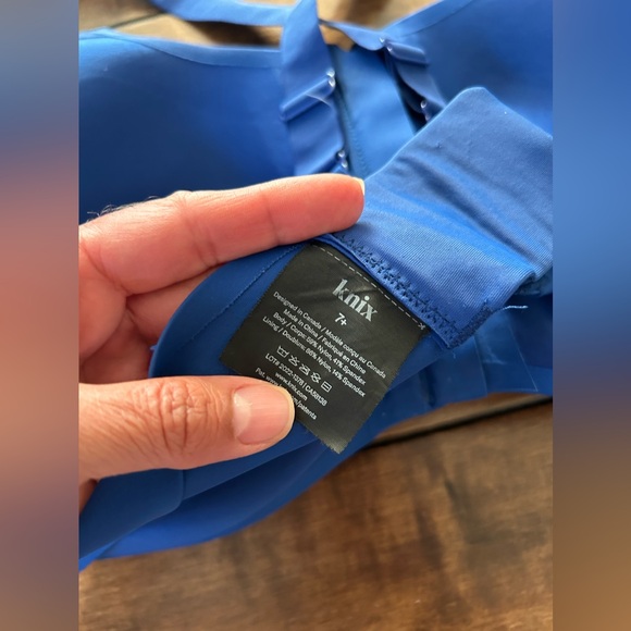 Knix Size 7+ Royal Blue Catalyst Bra - Picture 5 of 6